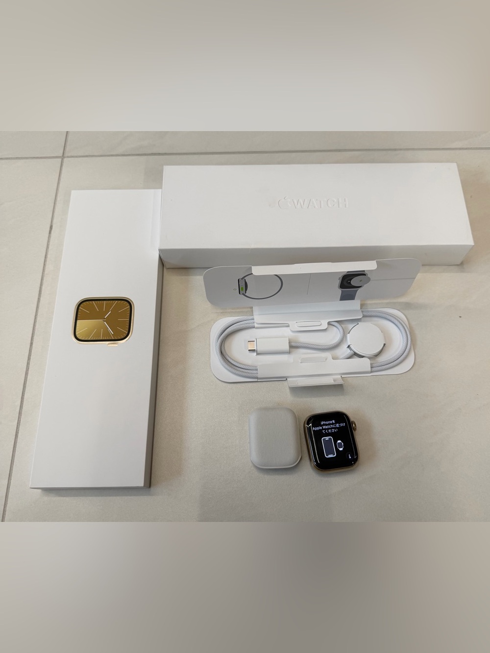 Apple Watch Series 9 41mm Gold Case stainless steel